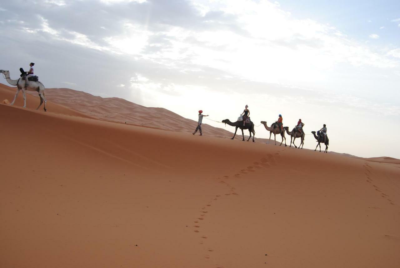 Riad Hotel Les Flamants Merzouga Exterior foto